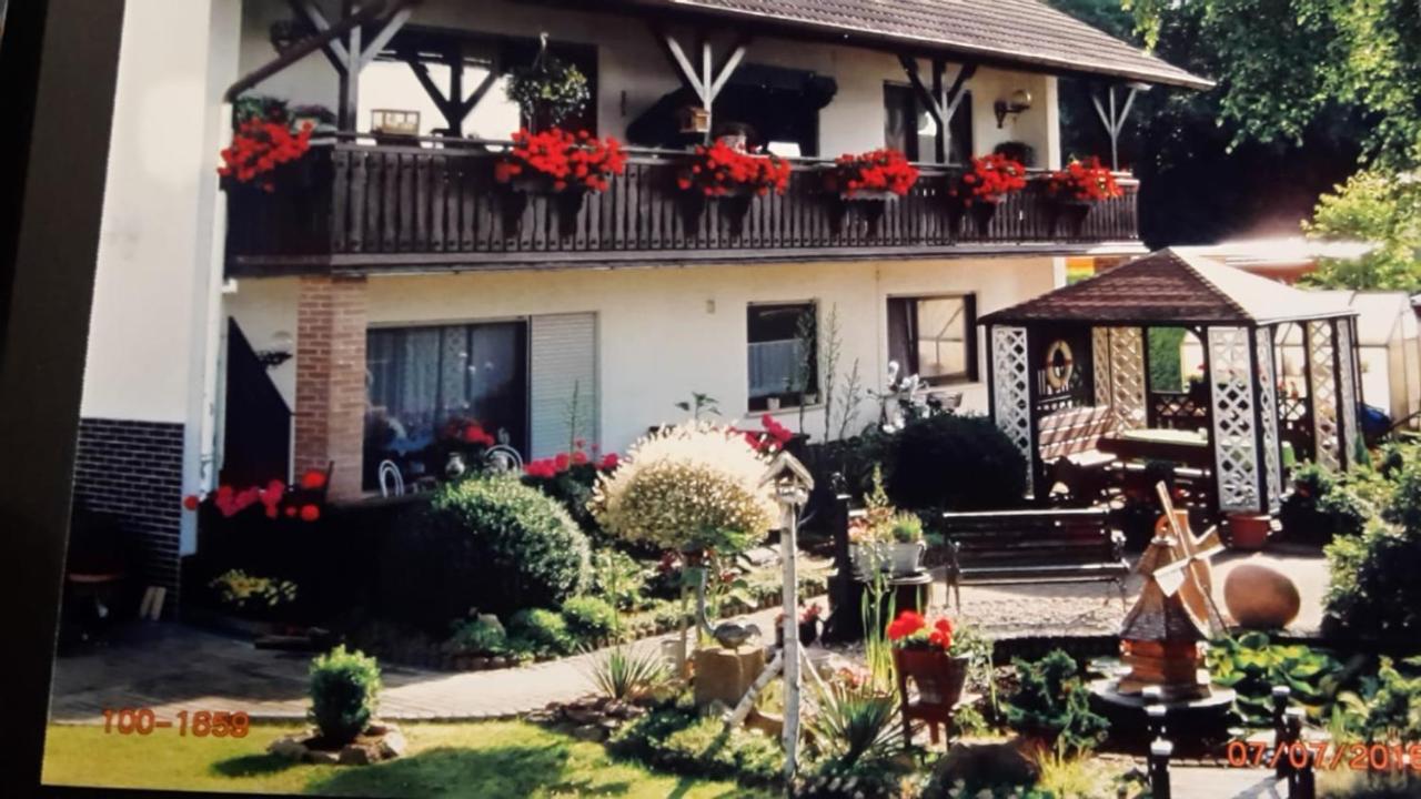 Zum Herrenwald Apartamento Stadtallendorf Exterior foto